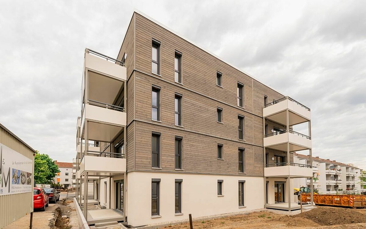 Ein neues Bauprojekt in der Zellerau mit Häusern aus Beton und Holz Ein neues Bauprojekt in der Zellerau mit Häusern aus Beton und Holz
